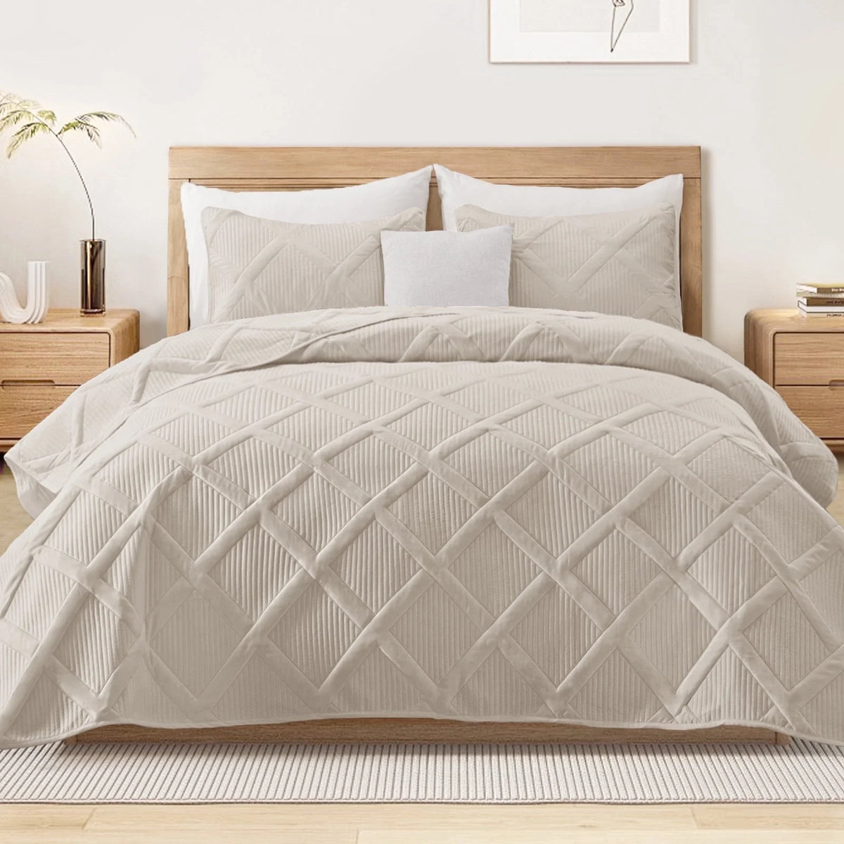 Ultrasonic King Quilt Set, 3-Piece Lightweight Bedspreads Modern Striped Coverlet, White