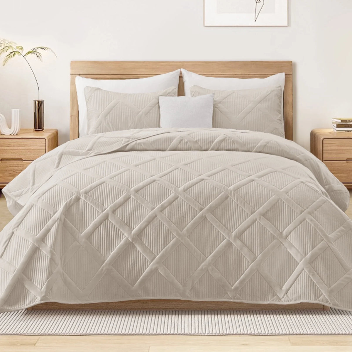 Ultrasonic King Quilt Set, 3-Piece Lightweight Bedspreads Modern Striped Coverlet, White