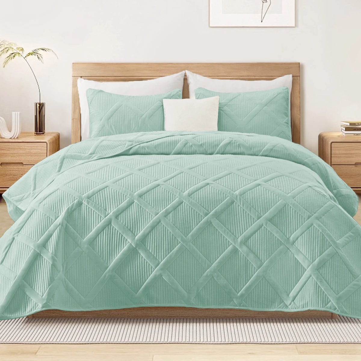 Ultrasonic King Quilt Set, 3-Piece Lightweight Bedspreads Modern Striped Coverlet, White