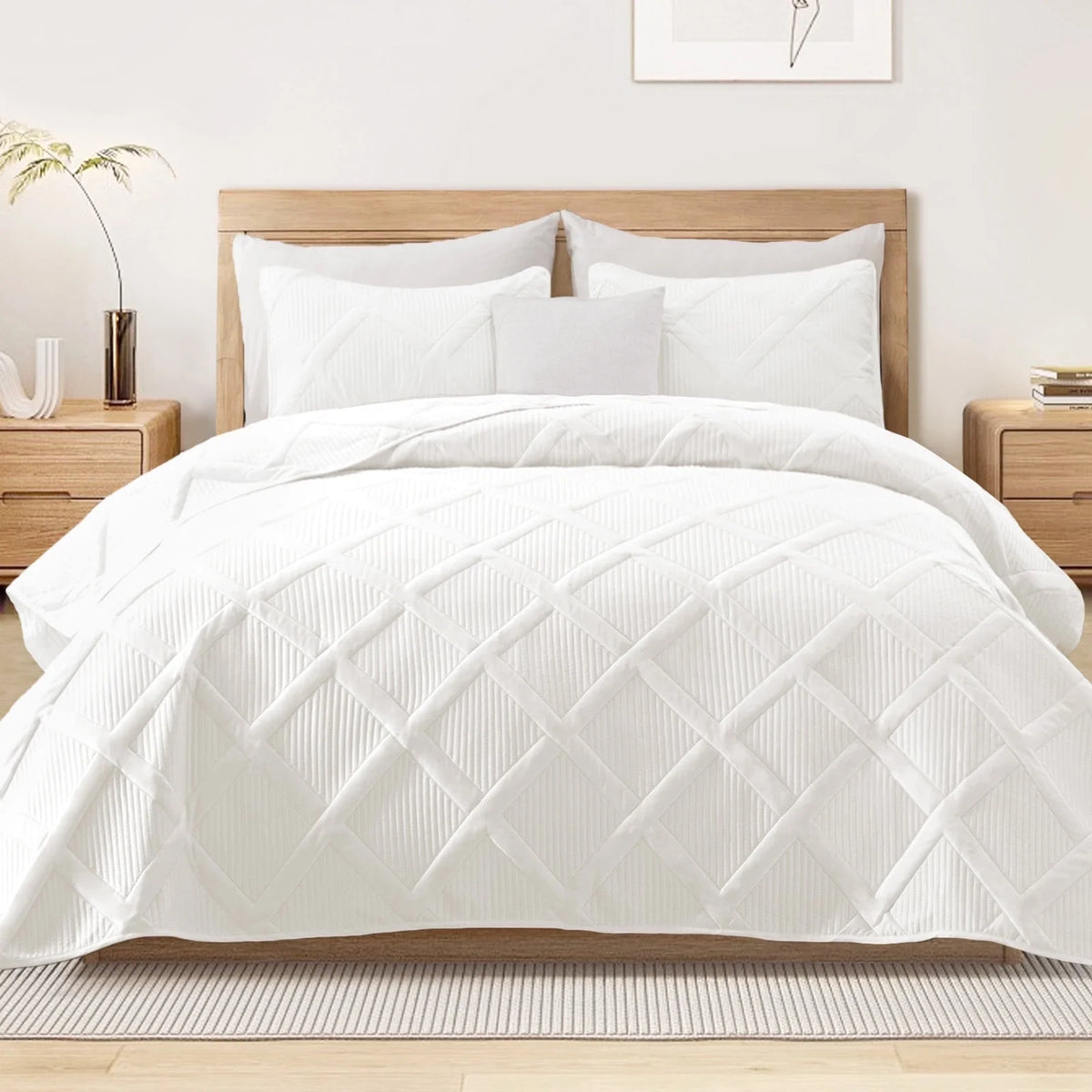 Ultrasonic King Quilt Set, 3-Piece Lightweight Bedspreads Modern Striped Coverlet, White